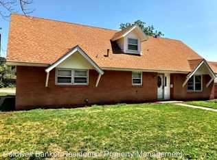 1932 69th St, Lubbock, TX 79412