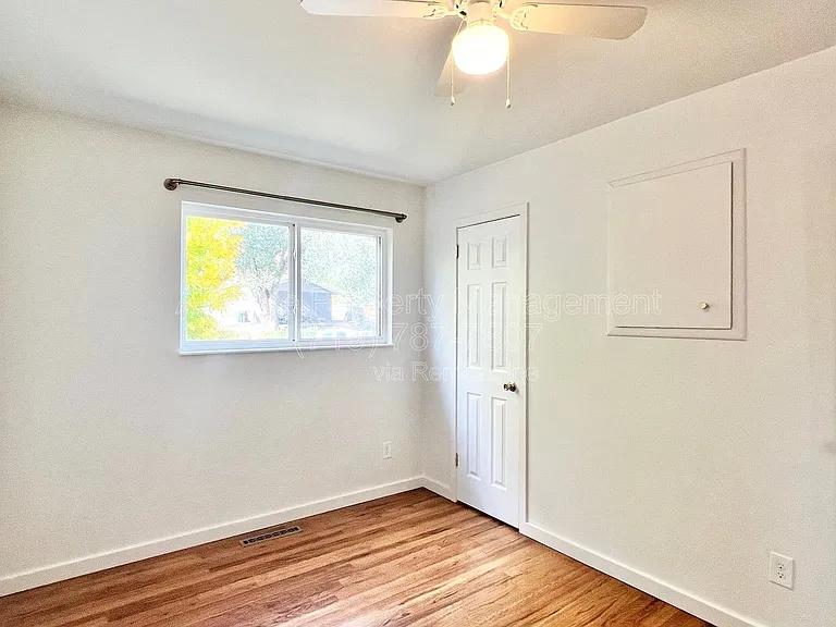514 Catalina Dr — Photo 19