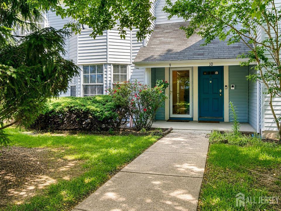 1st image of 9 Tanglewood Ct