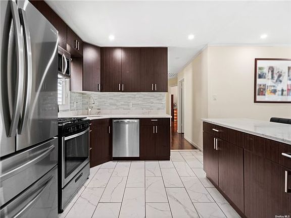 2nd image of 86-29 262nd St #1