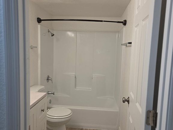 5th image of 18202 N CAVE CREEK Road #113