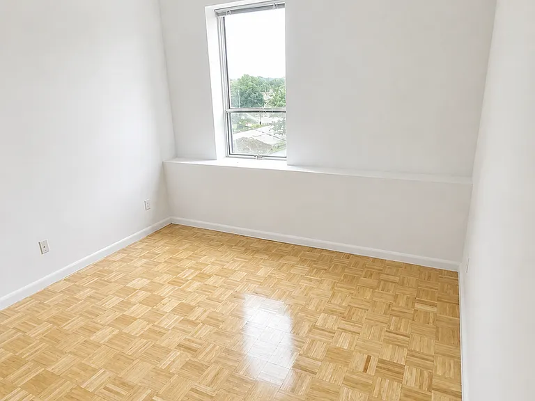49 Greenkill Ave — Photo 5