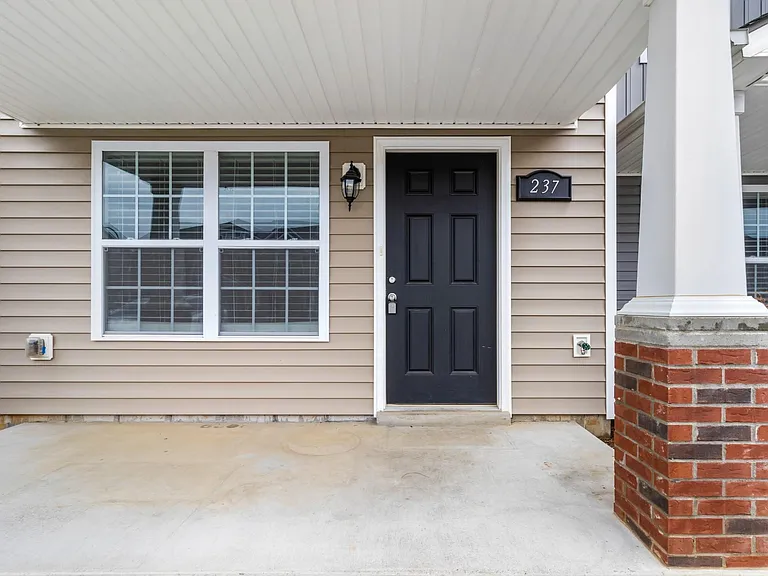 237 Alexander Blvd — Photo 14