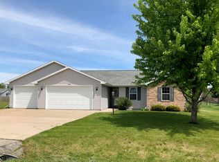W7056 Buttercup Ct, Greenville, WI 54942