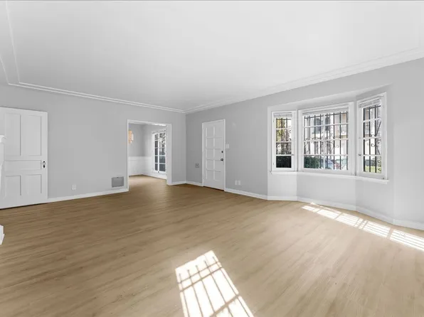 335 N Genesee Ave #337.5, Los Angeles, CA 90036