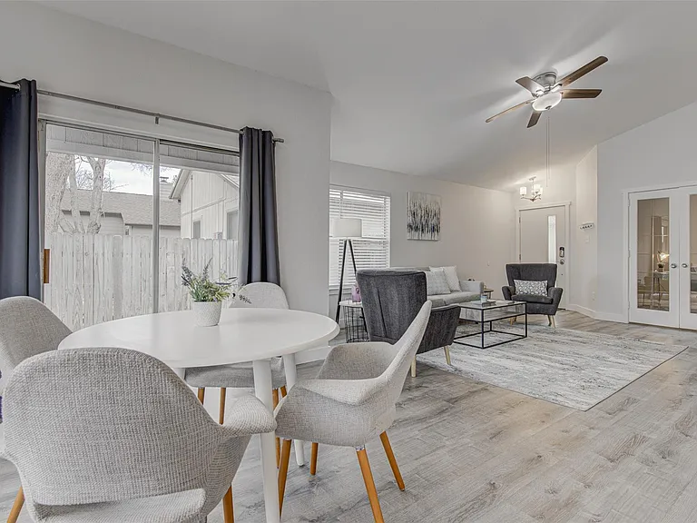 6009 Richard Carlton Blvd — Photo 13
