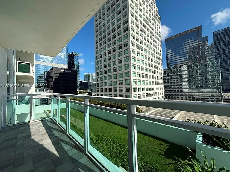 950 Brickell Bay Dr #1108 — Photo 6