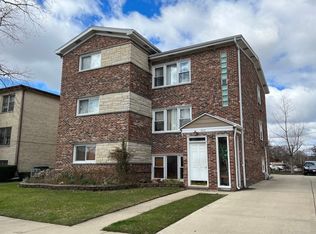 568 Ida Ct #2, Mount Prospect, IL 60056