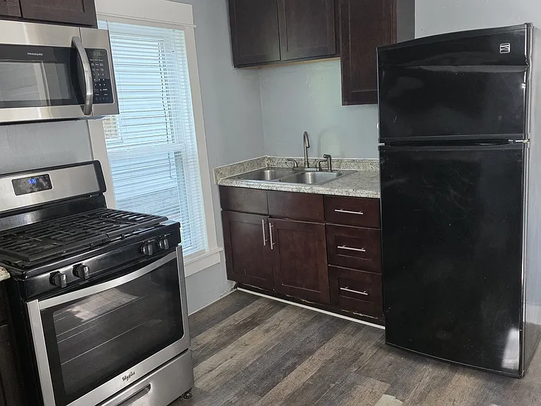 941 Muskegon Ave NW #1 — Photo 11