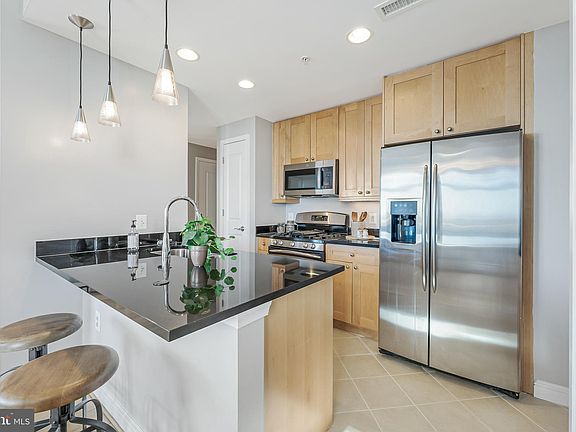 4th image of 11990 Market St #1616