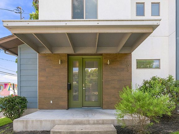 5th image of 603 W 30th St