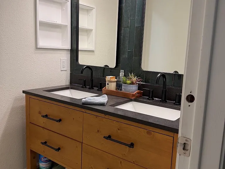 1619 Crescent Green Dr — Photo 18