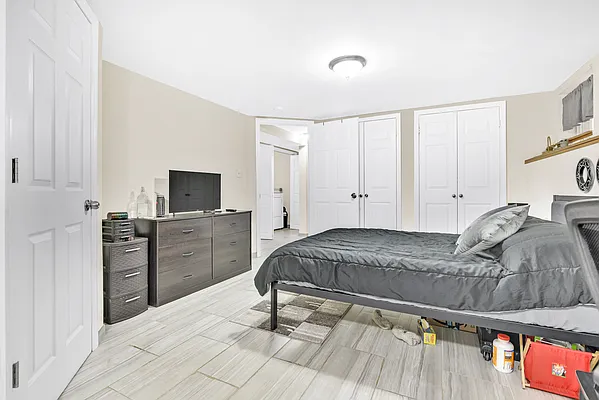 Rented by Halvatzis Realty | media 45