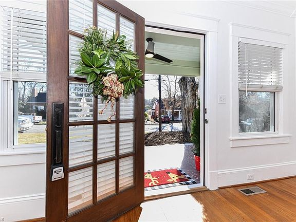 3rd image of 2412 Wright Ave