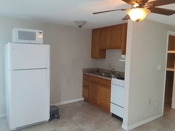 2nd image of 4104 S Atlantic Ave Unit 2