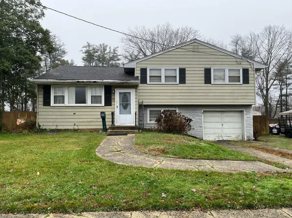 36 Ash Ave, Woodbury, NJ 08096