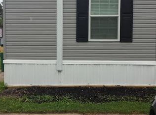 3502 Kennedy Ln, Waterloo, IA 50701