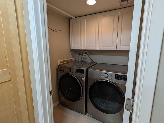 2nd image of 137 Union Ave Unit E