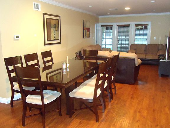 5th image of 13613 Emelita St