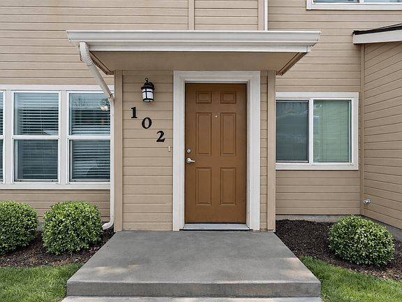 3rd image of 10606 W Jewell Ln #10612