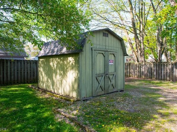 5782 Chippewa Rd, Chippewa Lake, OH 44215