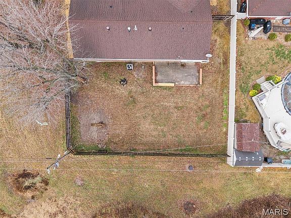 4th image of 2638 Angela Dr