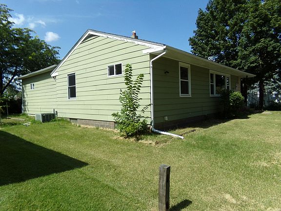 2nd image of 521 Kansas St