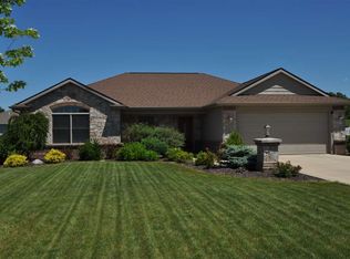824 Windpoint Ct, Fort Wayne, IN 46818