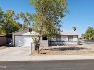 8202 W HIGHLAND Avenue, Phoenix, AZ 85033