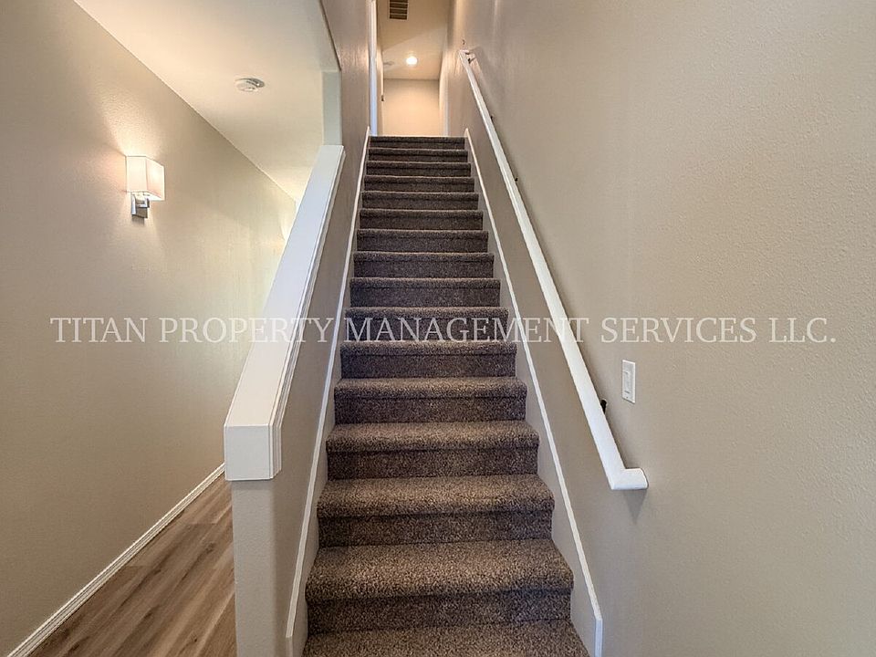 1st image of 6584 NE Dogwood St