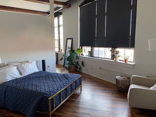 1st image of 36 Cromwell St #202