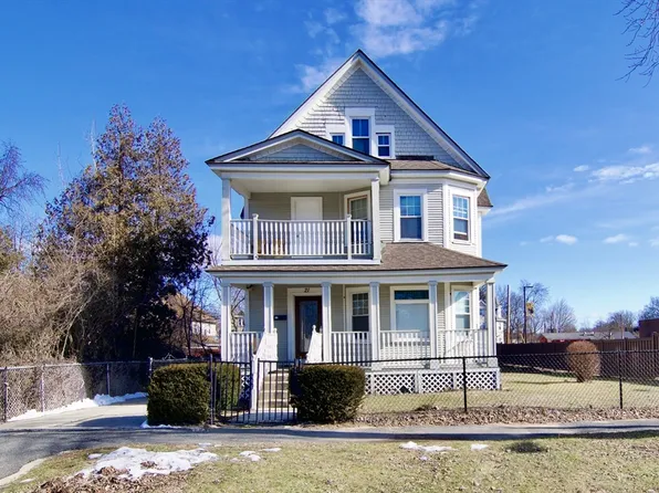 21 Oak Grove Ave, Springfield, MA 01109