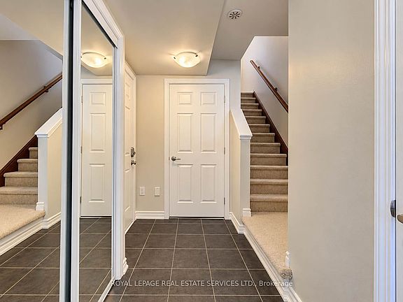 4th image of 16 Stratus St