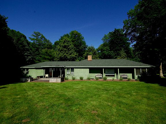 3rd image of 3553 Scenic Dr