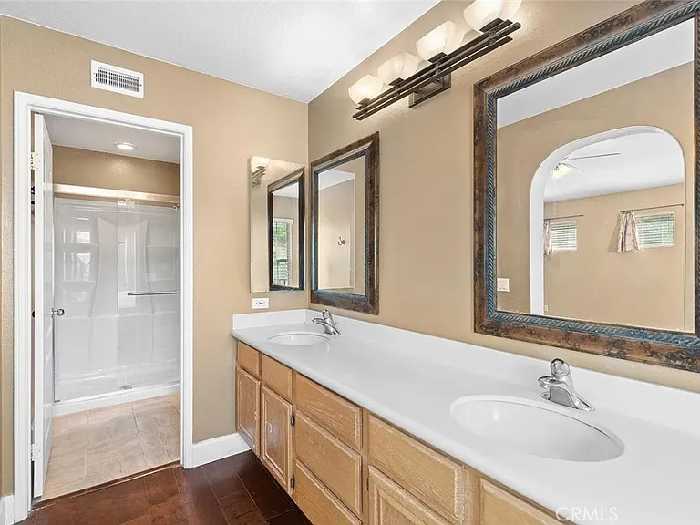 39 Colony Way — Photo 16