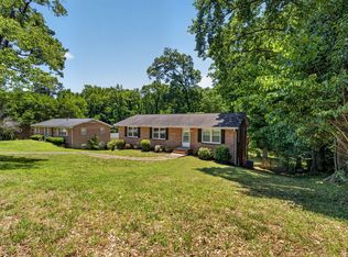 1224 Pineview Dr, Raleigh, NC 27606