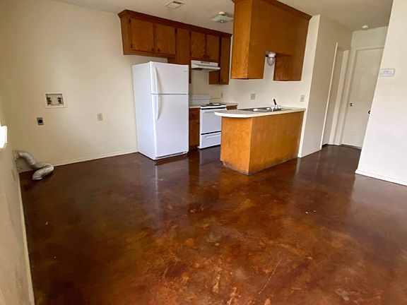 3rd image of 687 Jill Ln APT B