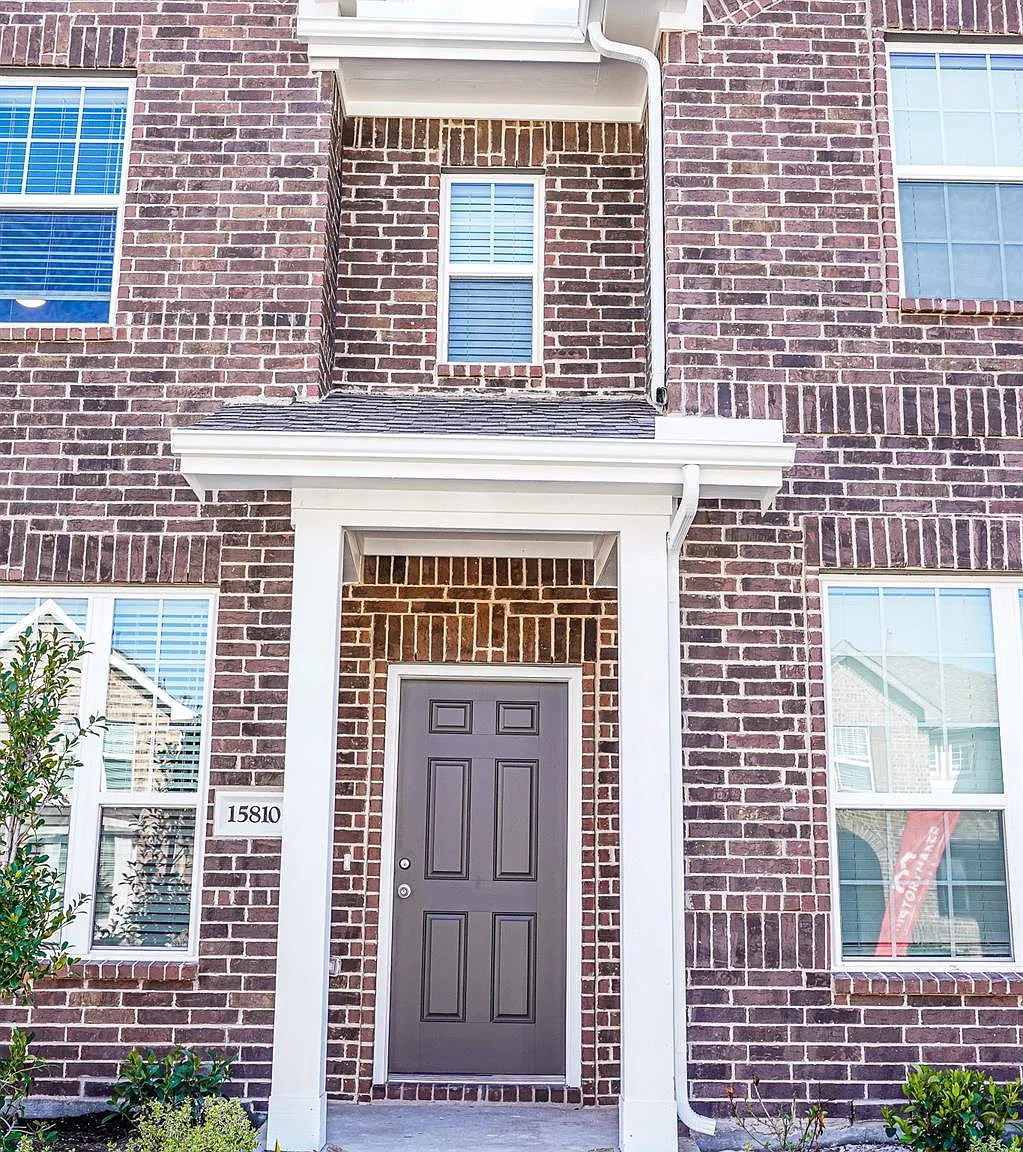 3 bed, 2.5 bath, 1743 sqft, $2,190 — Photo 3