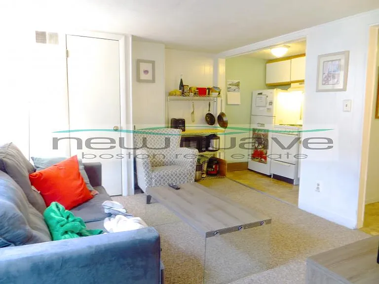 224 Cambridge St #9 — Photo 1