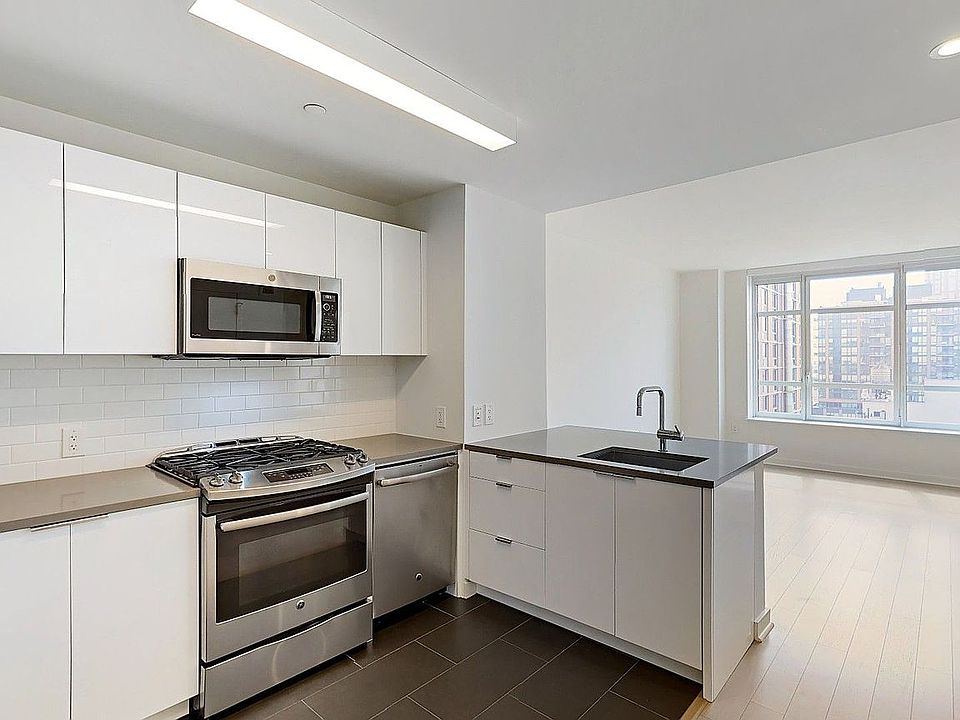 1st image of 45 Hoyt St APT 17C