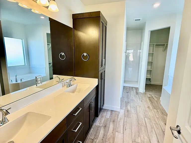 506 S Martignano Way — Photo 16