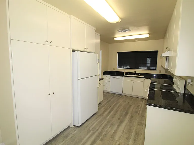 281 S Brent St — Photo 8