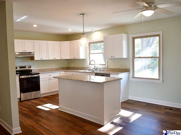 2nd image of 405 Dianne Dr