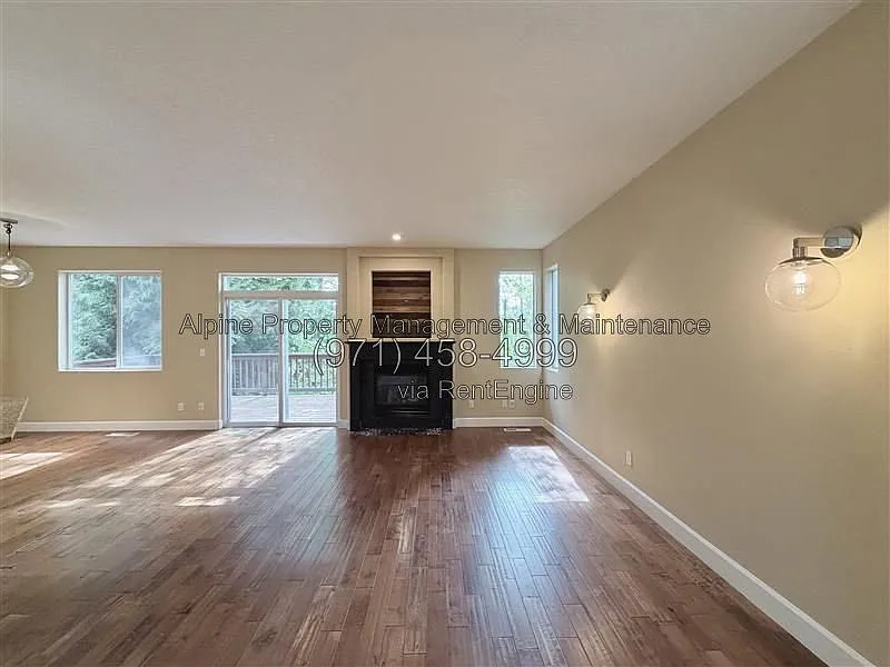 4 bed, 2.5 bath, 1683 sqft, $2,785 — Photo 3