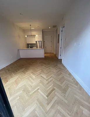 Rented by Hillel Realty Group | media 24