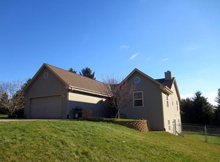 W1022 Mary's Ct, Rubicon, WI 53078