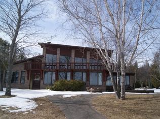 3889 Fisher Trl, Indian River, MI 49749