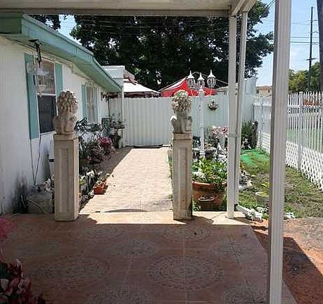 4th image of 5445 NW 31st Ave