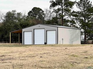 2413 W George Richey Rd, Gladewater, TX 75647