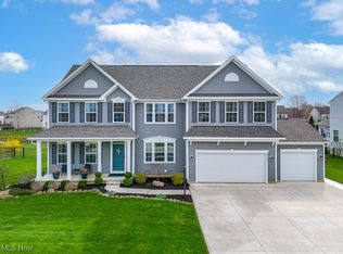 9433 Winfield Ln, North Ridgeville, OH 44039